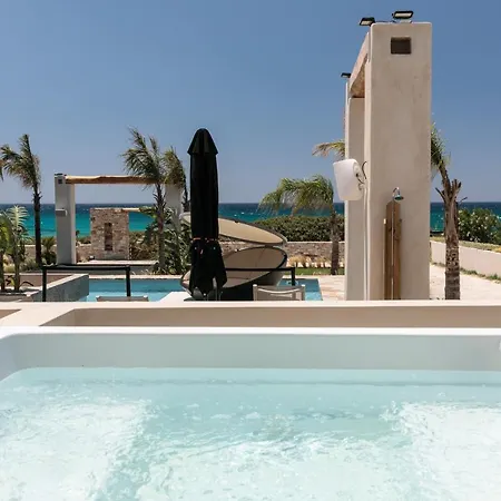 Aparthotel Eden Beachfront Residences & Kastraki (Naxos)