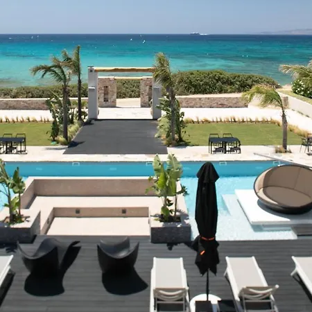 Eden Beachfront Residences & 4*