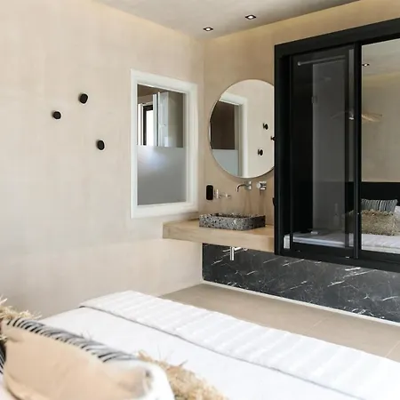 Appart hôtel Eden Beachfront Residences &