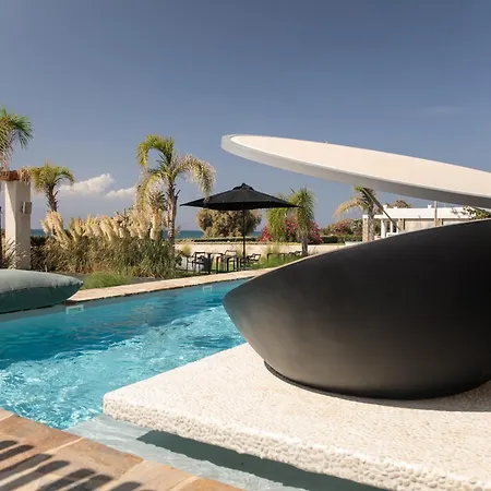 Eden Beachfront Residences & Aparthotel