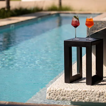Aparthotel Eden Beachfront Residences & Kastraki (Naxos)