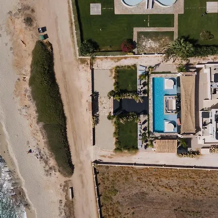 Aparthotel Eden Beachfront Residences & Kastraki (Naxos)