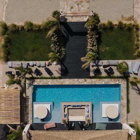 Eden Beachfront Residences & *
