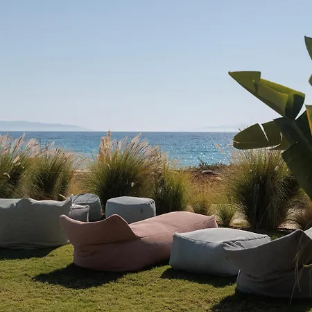 Eden Beachfront Residences & Aparthotel 4*