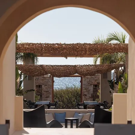 Eden Beachfront Residences & Aparthotel Kastraki (Naxos)