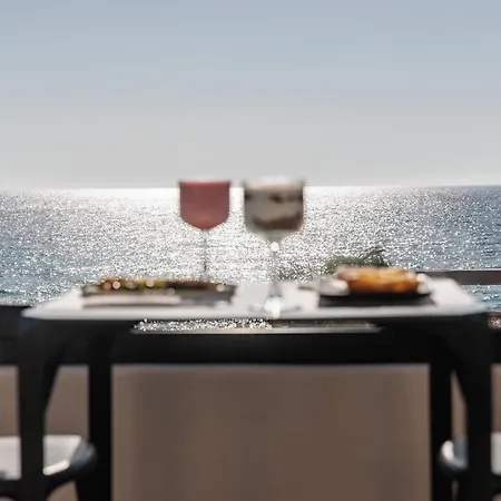 Eden Beachfront Residences & Appart hôtel