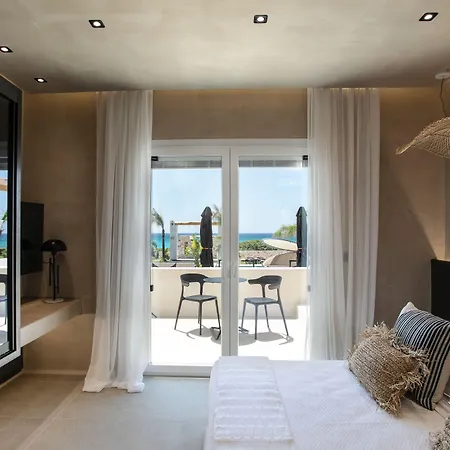 Eden Beachfront Residences & Aparthotel 4*