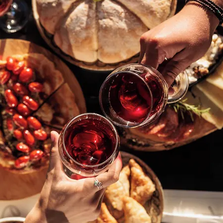 Eden Beachfront Residences & 4*