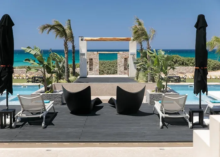 Eden Beachfront Residences & 4*