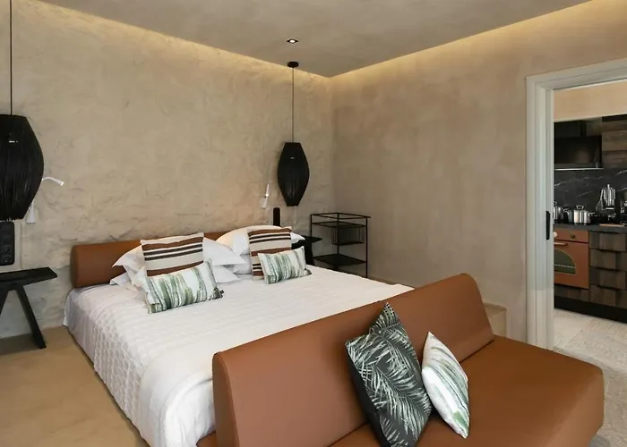 アパートホテル Eden Beachfront Residences &