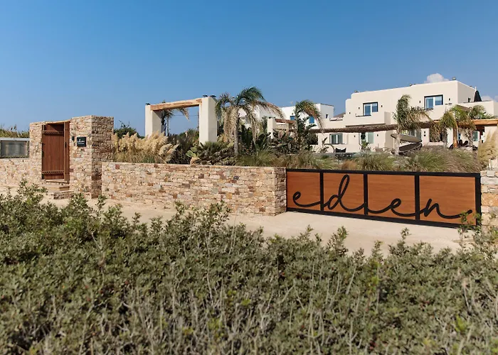 Eden Beachfront Residences & アパートホテル 4*