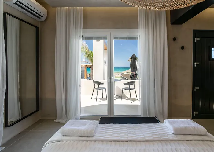 Eden Beachfront Residences & アパートホテル Kastrákion